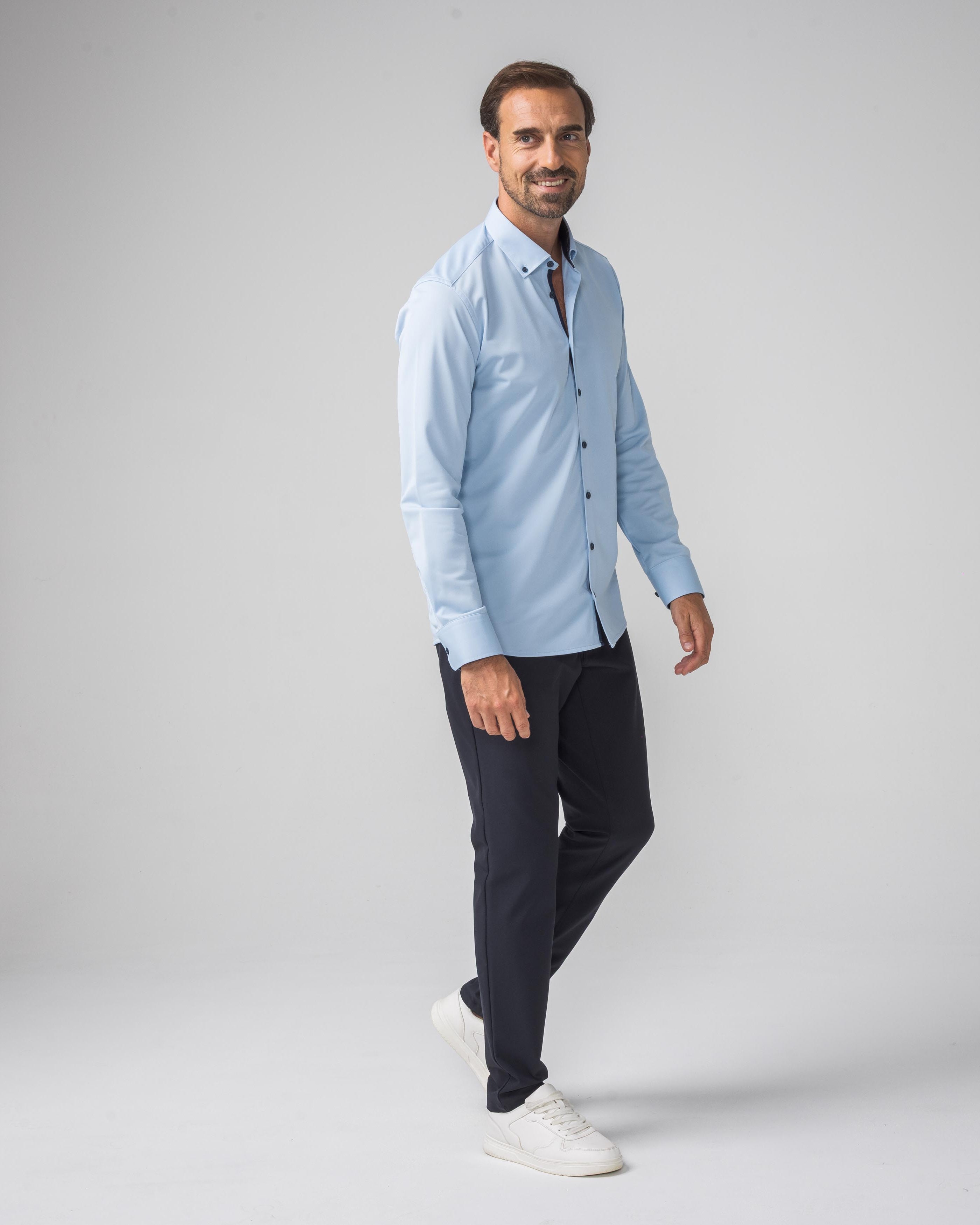 Performance Hemd Button-Down Hellblau/Marine - Noser Fashion AG
