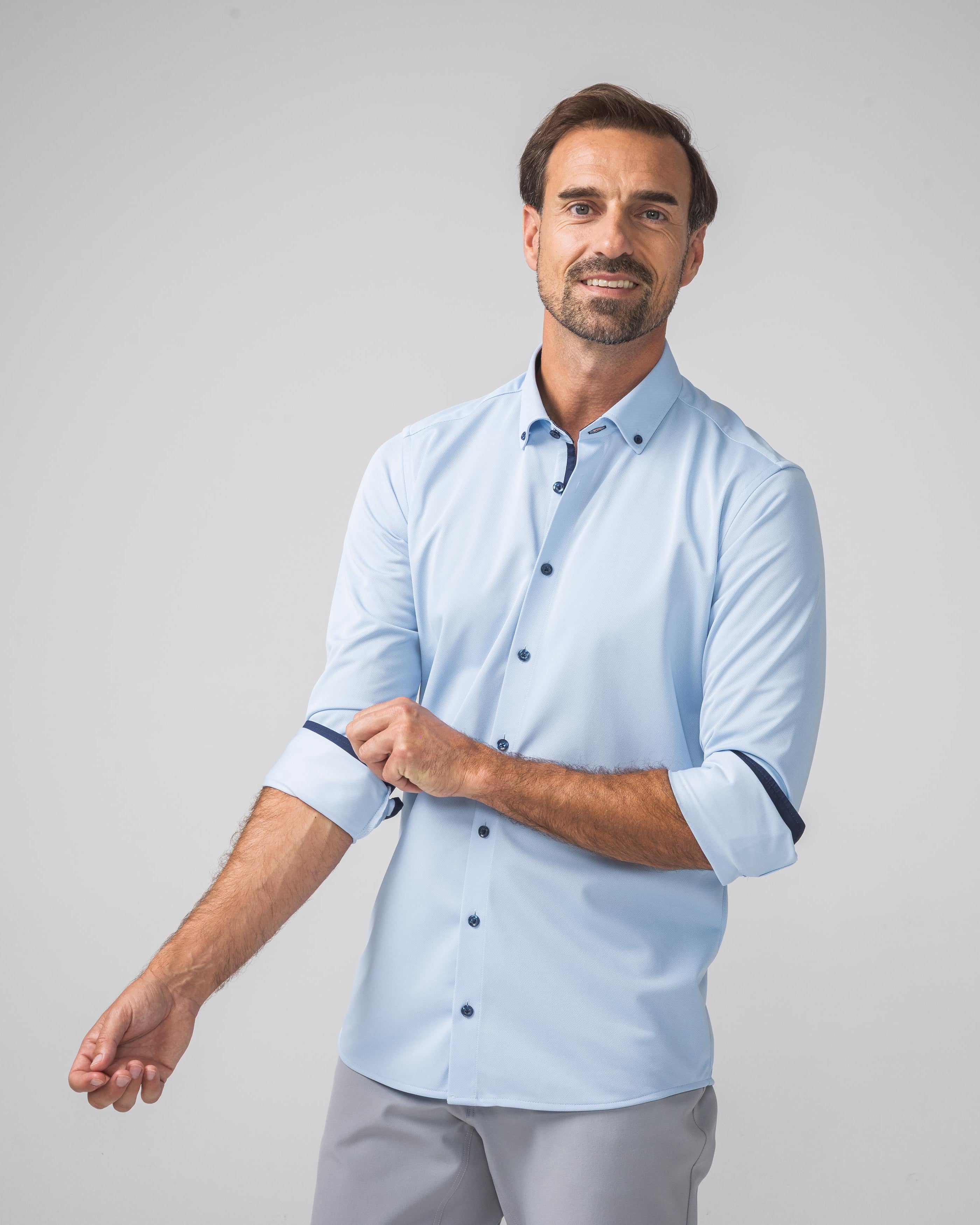 Performance Hemd Button-Down Hellblau/Marine - Noser Fashion AG