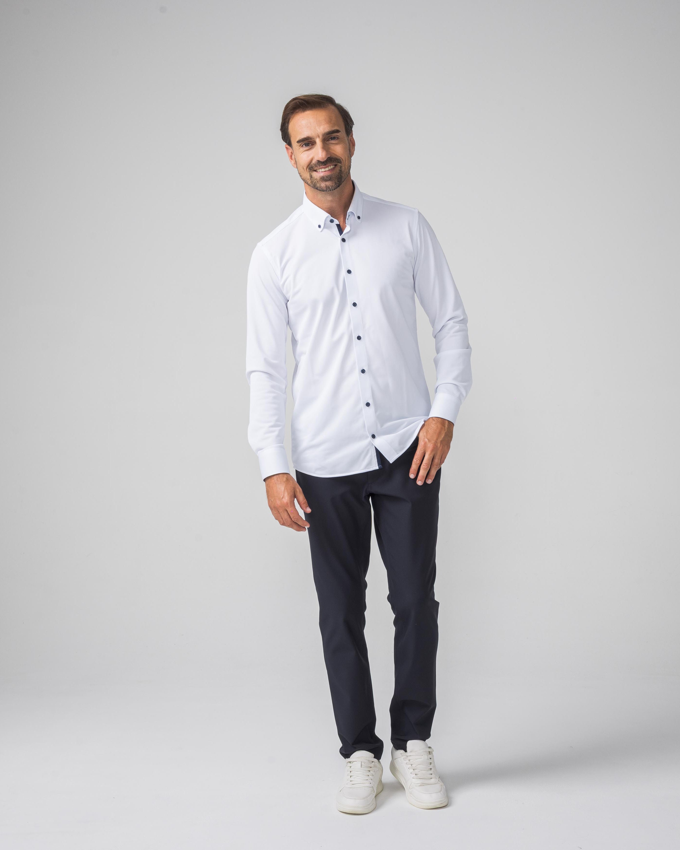 Performance Hemd Button-Down Weiss/Marine - Noser Fashion AG