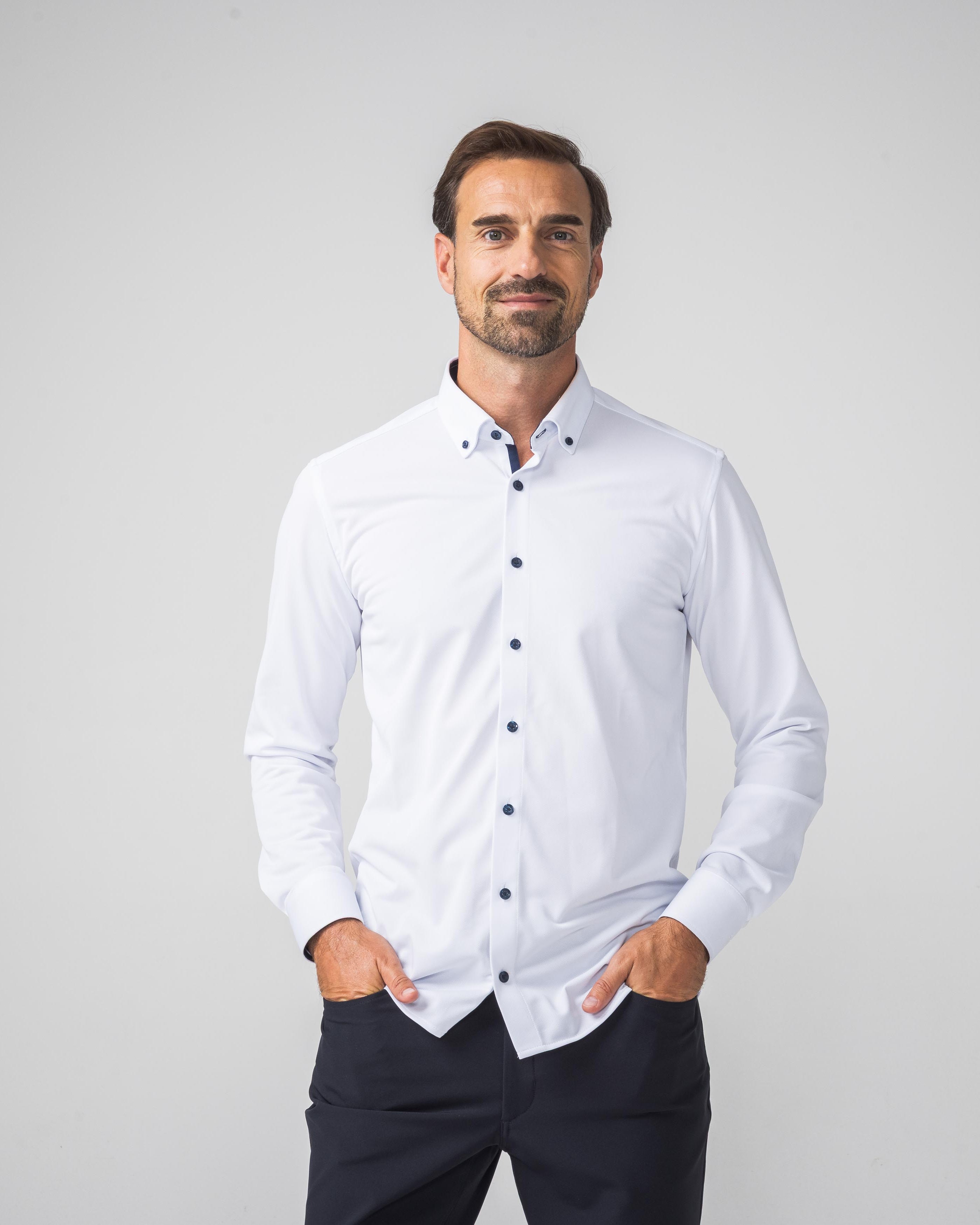 Performance Hemd Button-Down Weiss/Marine - Noser Fashion AG