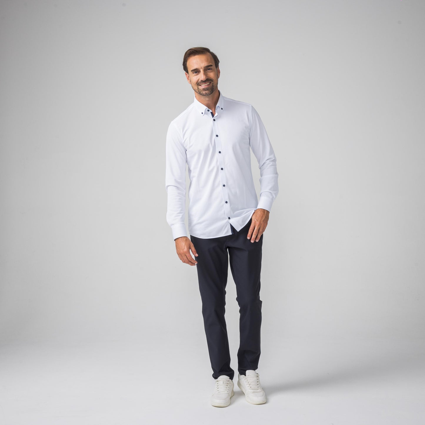 Performance Hemd Button-Down Weiss/Marine - Noser Fashion AG